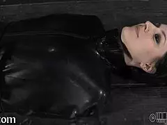 Descriptive scene of sexy whipping targeting beautiful ass cheeks