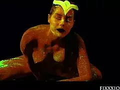 glow in the dark goddess with toys in fantasy solo