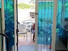 Morena debuts in porn at clandestine party with big ass.