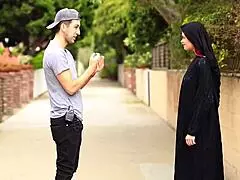 Tell me, what's your move in this american kiss game?