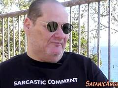 Babe toys slut's pussy with fingering and rimjob