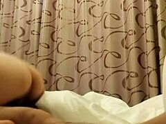 In chengdu qingyang district, yuan jingjing meets a gay guy