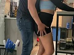 cogi con el contratista en la casa