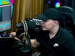 bianca demarchi shows her body silhouette bites ruan's ear and neck what a turn-on - podcast pãpum no barraco 🔥