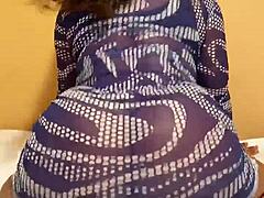 i'm feeling super horny this weekend and craving some wild holiday fun