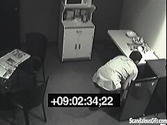 slut pisses in her rivals lunch!