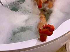 i love getting wild with s3xberry in that steamy hotel room