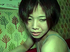 Discovering this cool Asian babe 10027 😊