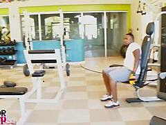 Gym Flirt Sofia Lures Rome for Intense Fuck and Cum on Ass