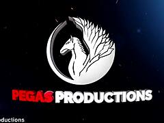 �coli�re rebelle en retenue blonde petite canadian in uniform says during wild session