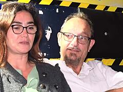 Un Vieux Couple Baise Dans Un Club