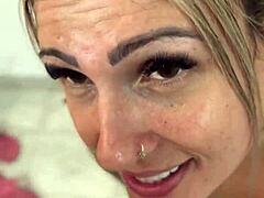 puta safada me ofereceu um pix de 1000 ou um boquete misterioso