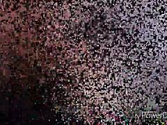 oh gosh, i just luv watchin these teen girls in doggey styel with their round asses bouncin