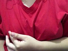 Hot Filipina Girlfriend Gets Horny with Natural Tits