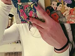 Girlfriend Forgot Wearing Bra During a Party with Friends and Natural Tits Exposed