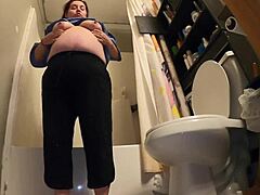 Whoa this sexy chubby bbw milf squirts her fat wet pussy hard in the bathroom 🚿💦💦