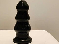 Latexi69 Stuffs Latex Buttplug Deep in Ass for Anal Play