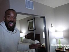 munn blaxxx's tight ebony pussy stretches wide on jovan jordan's monster cock in garage orgasm fest