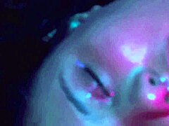 im smokin but cant stop worshipin ur feet!!