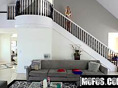 mofos alexa grace sucks cock pov then takes anal from friend 😈🍆