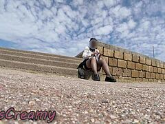 hey students, watch your teacher squirt wildly in class?