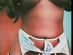 Vivi guedez parades sex shop outfits with putariasdocasal20 sensual desfile