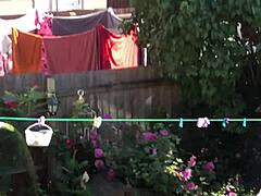 Увиснали цици