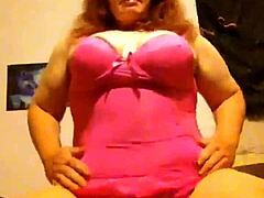 damn this hungarian fatty slurps that cucumber so nasty 😩