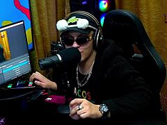 didy reis flashes her tattooed tits during dirty podcast interview 😈🍒