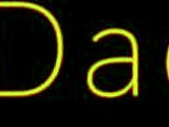 Мики Тайлър с татковите пръсти дълбоко в стегнатата девствена путка