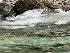 japonesa peita gostosa pega no flagra com bbc interracial doggy na praia