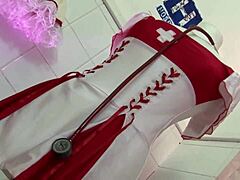 Blondă legată la porcăria bdsm suportă chin dur 😩🔗💦