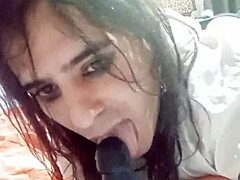 whoa, this retro blue film tutorial shows exactly how to suck him off till he explodes...