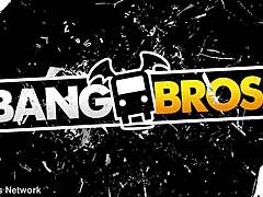 Шел поема млад обръснат малки цици хуй дълбоко в гърло каубойка отзад за пари кремпай!