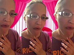 asmr girl pops bubblegum bubbles super close listen with headphones on