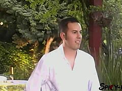 Vintage 1985 video captures amazing retro glamour scene