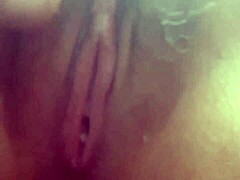 Anita Caliente Delivers Captivating Solo Performance Experience