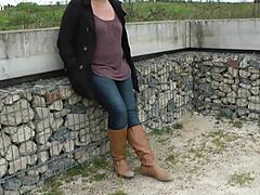 Inessa's Curvy French Body Takes Black Thrusts