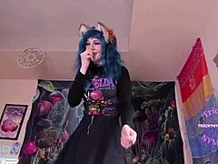 gorgeous german milf nympho fingers her big ass and natural tits with vibrator in horny camshow! 😘🍑🔥