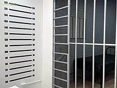 colombian puta bangs hot cop in jail