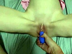 Nerdy amateur milf begs daddy for pov breeding! Impregnate her creampie pussy now