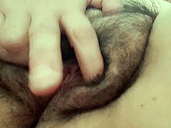 😏 mature milf mommy spreads fat hairy latina pussy close-up solo play 🔥