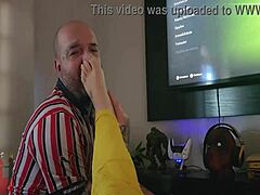 cuck hubby cleans creampie surprise from my gym pussy lick without noticing