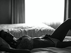 Feel Binaural Beats Trigger Hands Free Orgasm Now