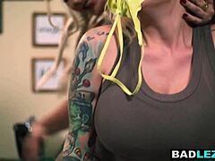 skye blue why punish roommate cubbi thompson with big tits strapon facesitting?