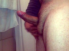 chileno's little cock gets stroked hard 😏🔥