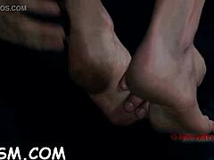 wow spank this european slut's pussy in sadomasochism game!