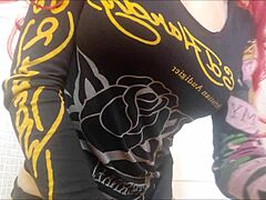 turns out my step sister's ass in stockings is too tempting to ignore