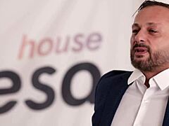 Naturally Busty Hailey Rose Intense Threesome Double Deepthroat Action