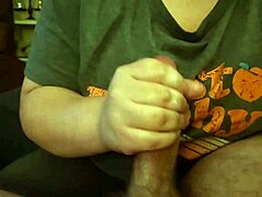 Girlfriend's Urgent Jerk-Off Handjob Quickie Explodes Before Work Rush!